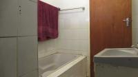 Bathroom 2 - 5 square meters of property in Witpoortjie