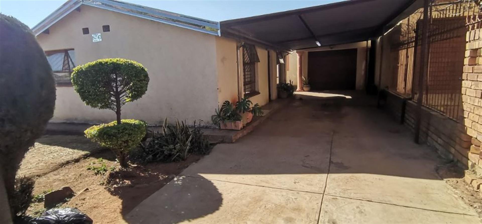 Front View of property in Mabopane