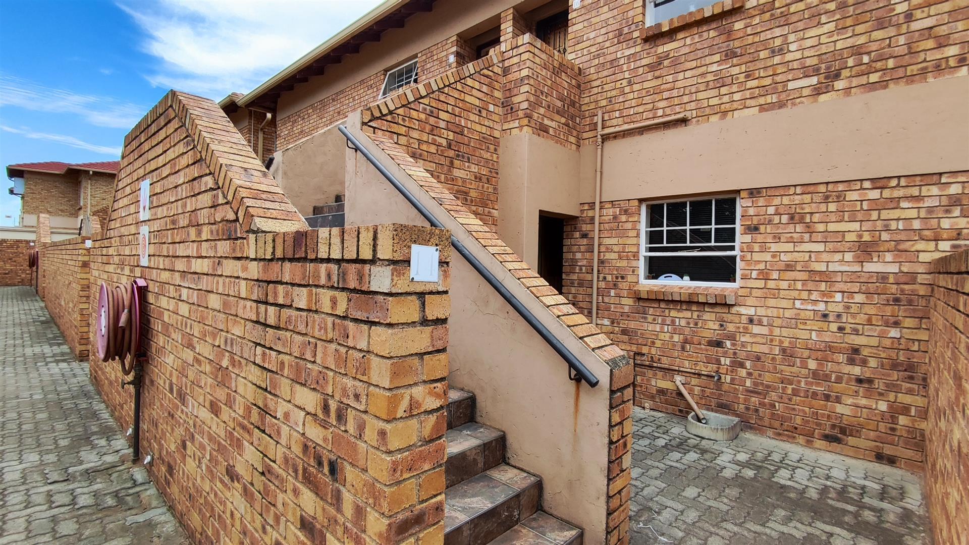 Front View of property in Cason