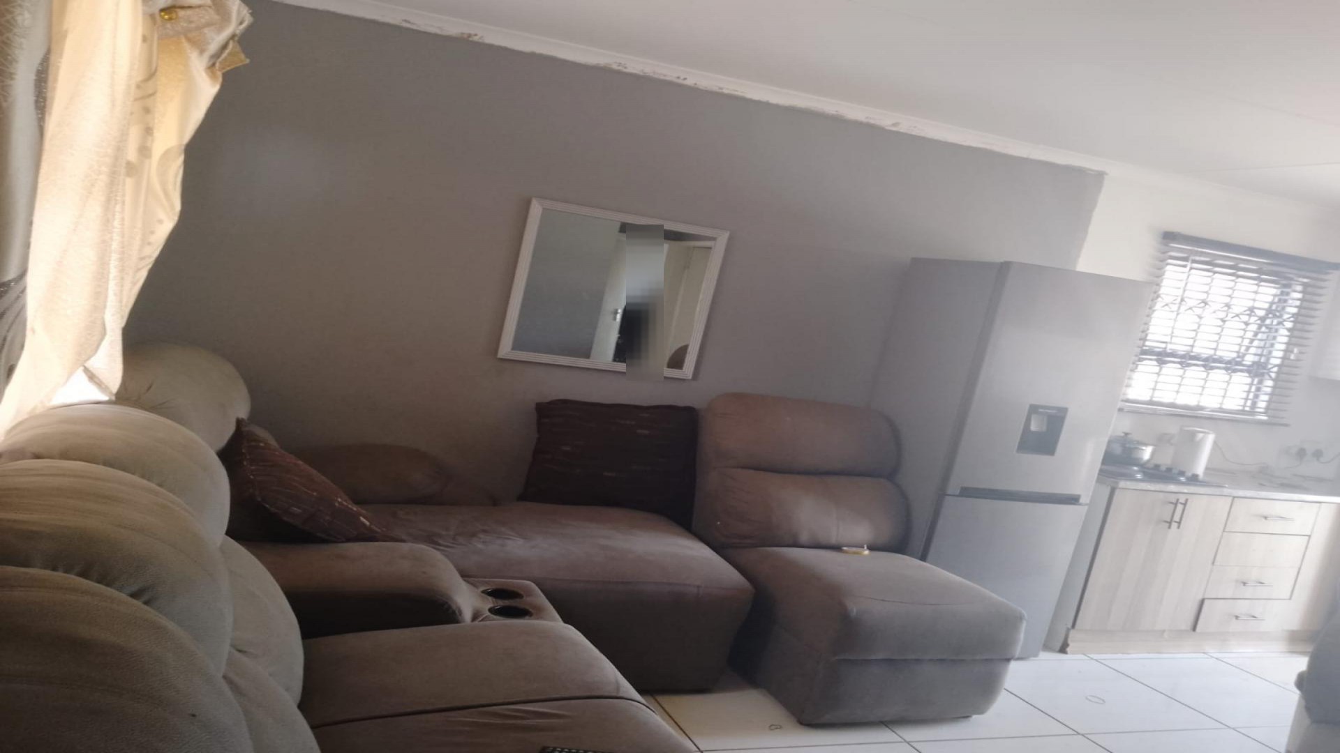 Lounges of property in Dersley