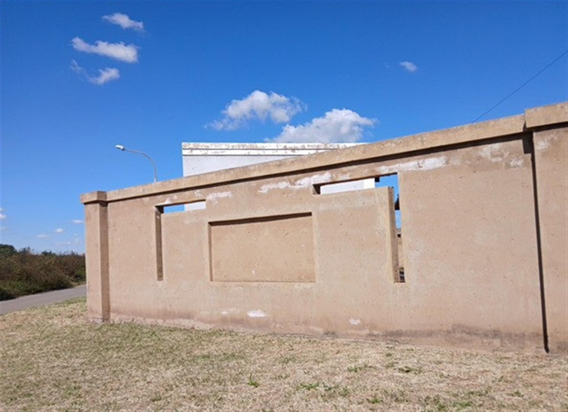 Front View of property in Toekomsrus