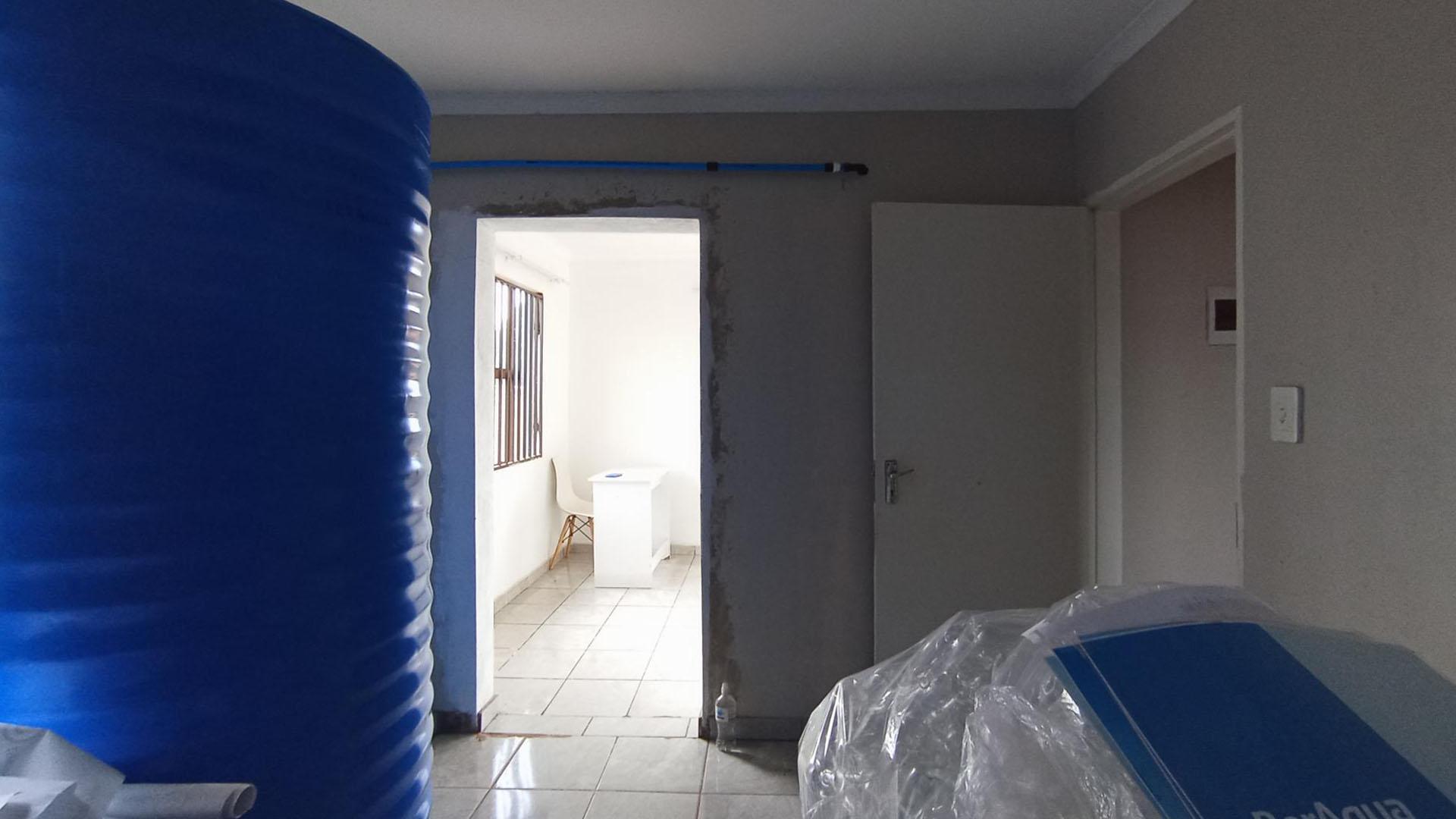 Dining Room - 12 square meters of property in The Orchards