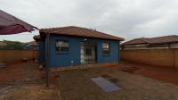 Front View of property in The Orchards
