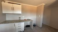 Kitchen - 8 square meters of property in The Orchards