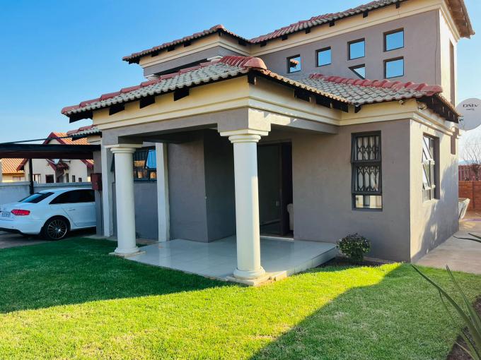 4 Bedroom Freehold Residence for Sale For Sale in Soshanguve - MR619138