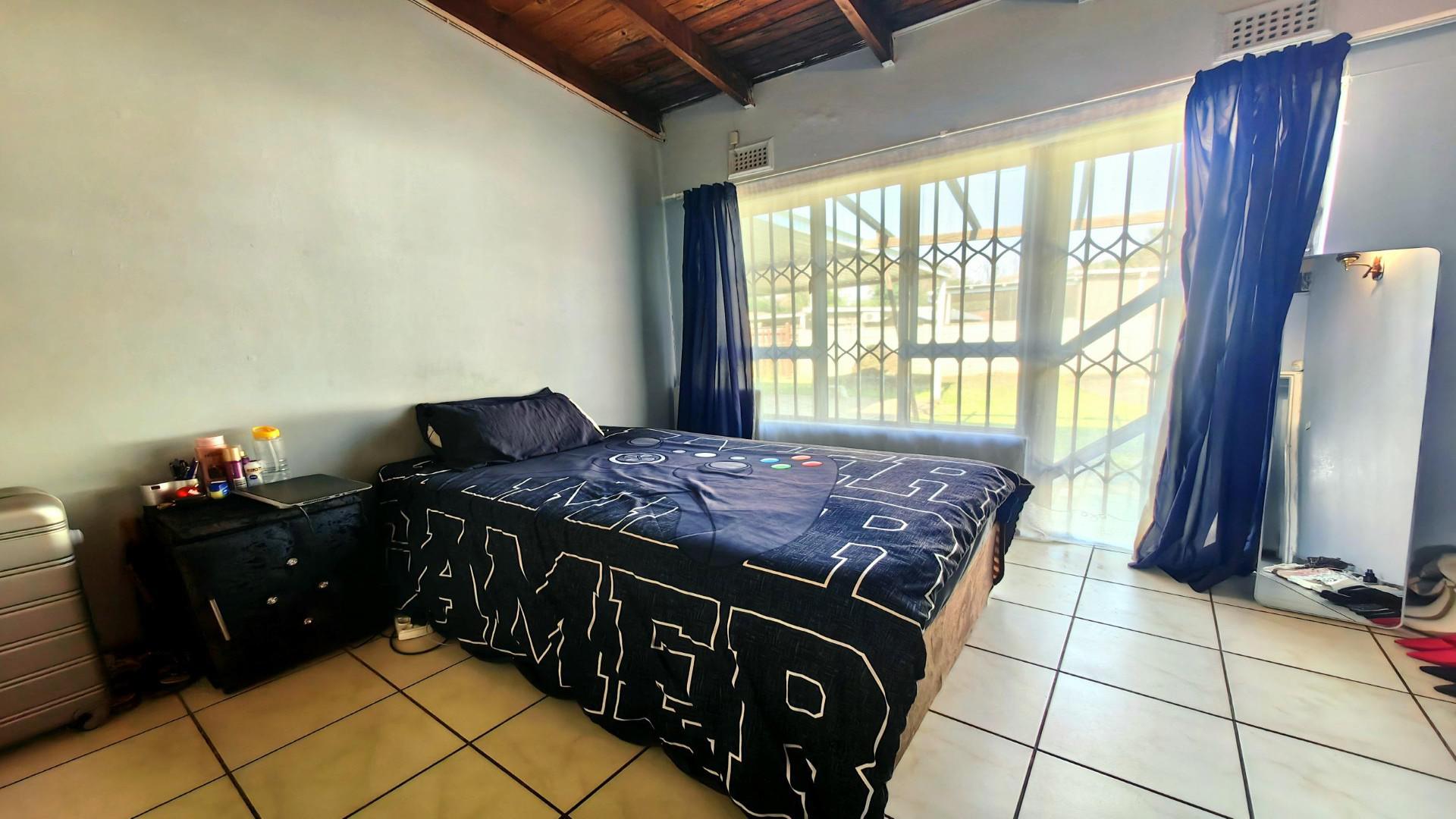 Bed Room 4 - 14 square meters of property in Pelham