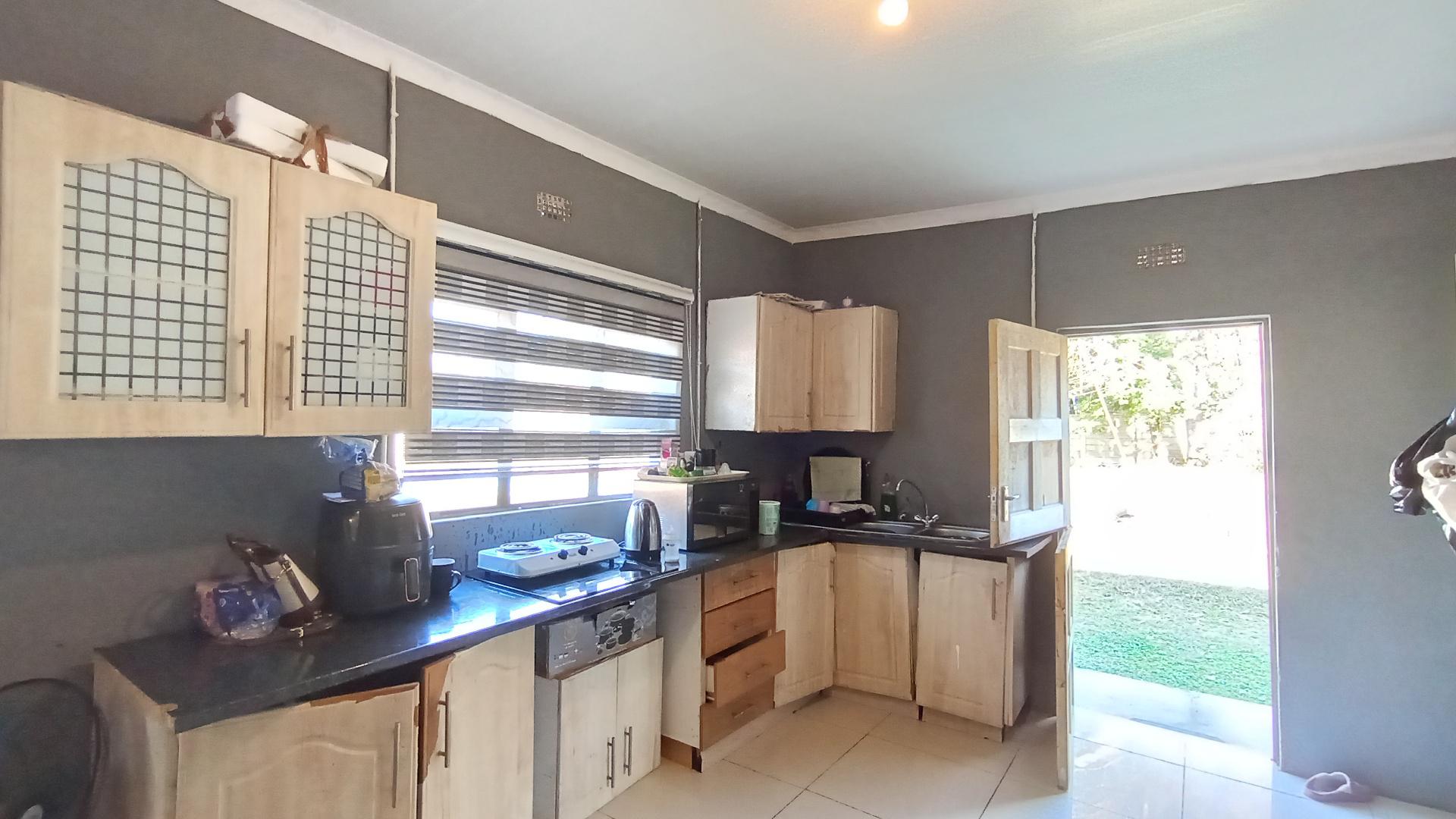 Kitchen - 29 square meters of property in Pelham