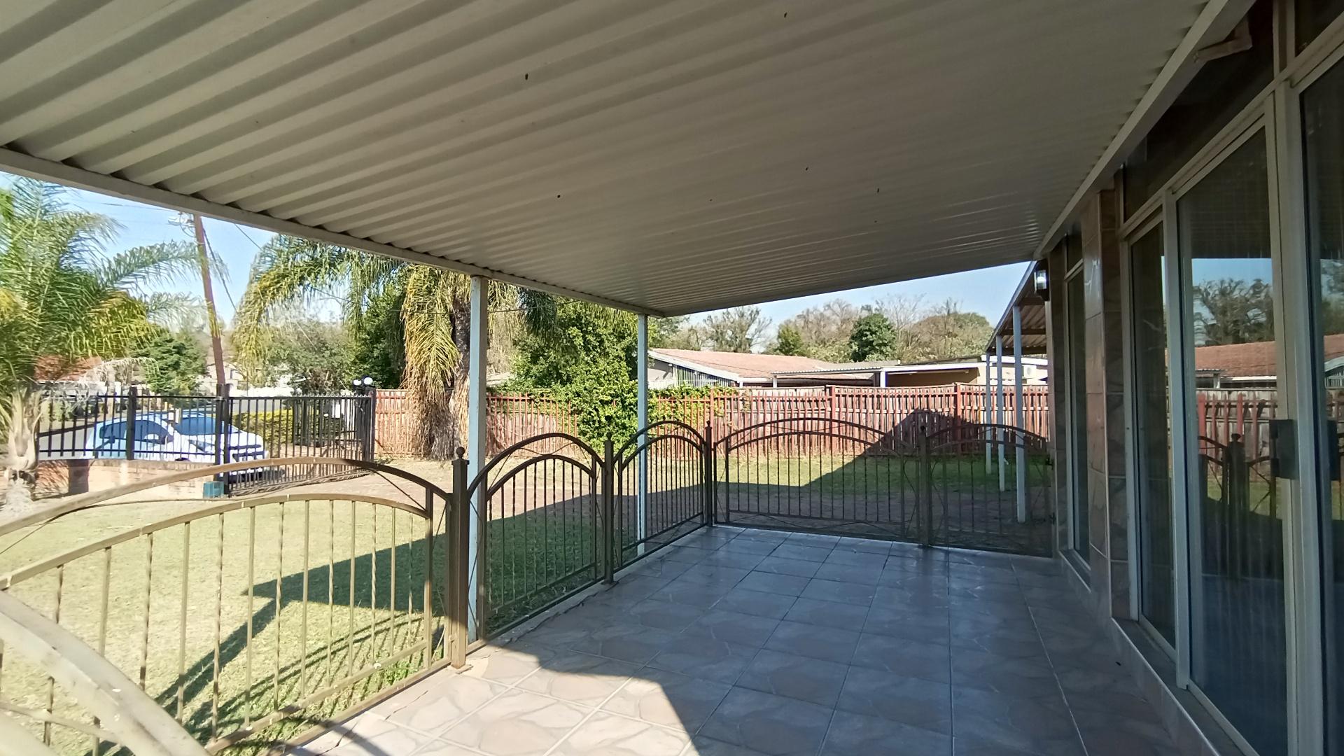 Patio - 29 square meters of property in Pelham