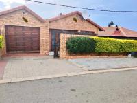 4 Bedroom 3 Bathroom Freehold Residence for Sale for sale in Klipfontein