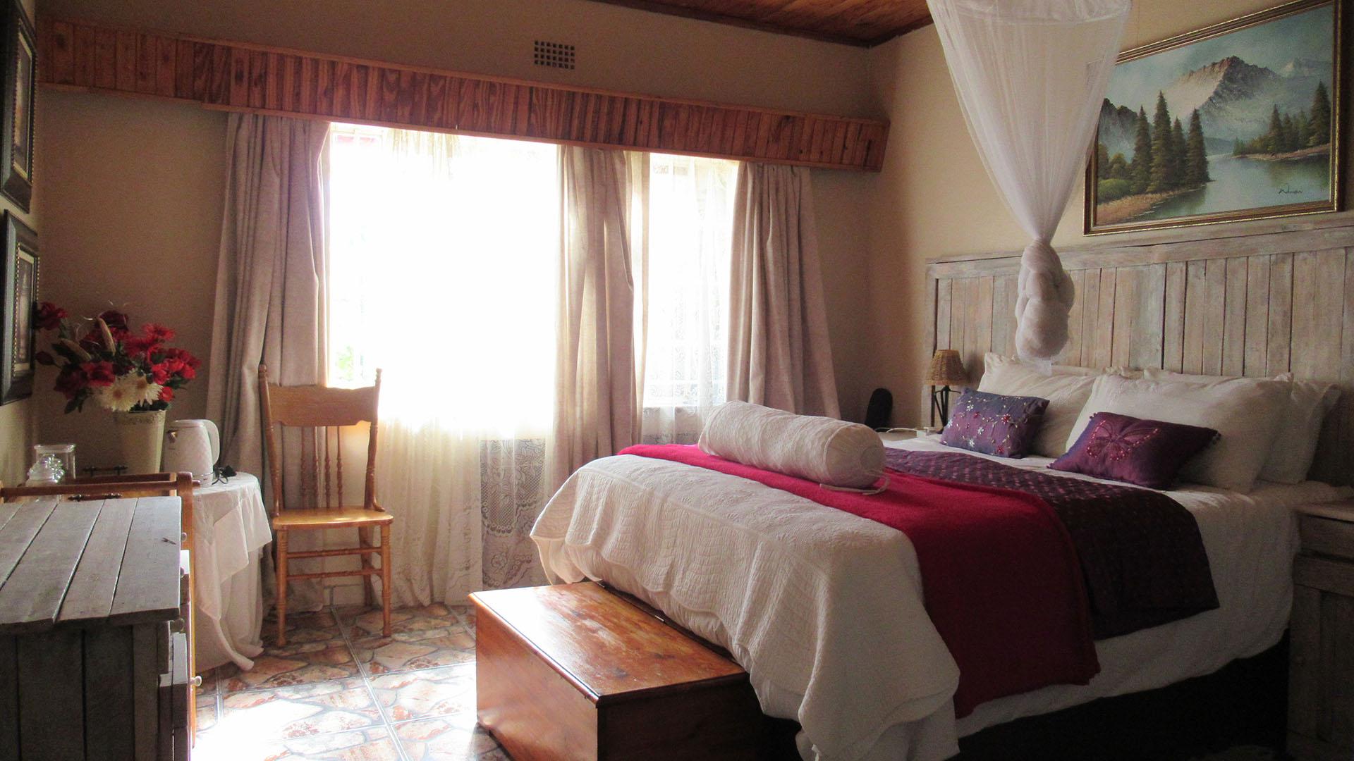 Bed Room 1 - 18 square meters of property in Randfontein
