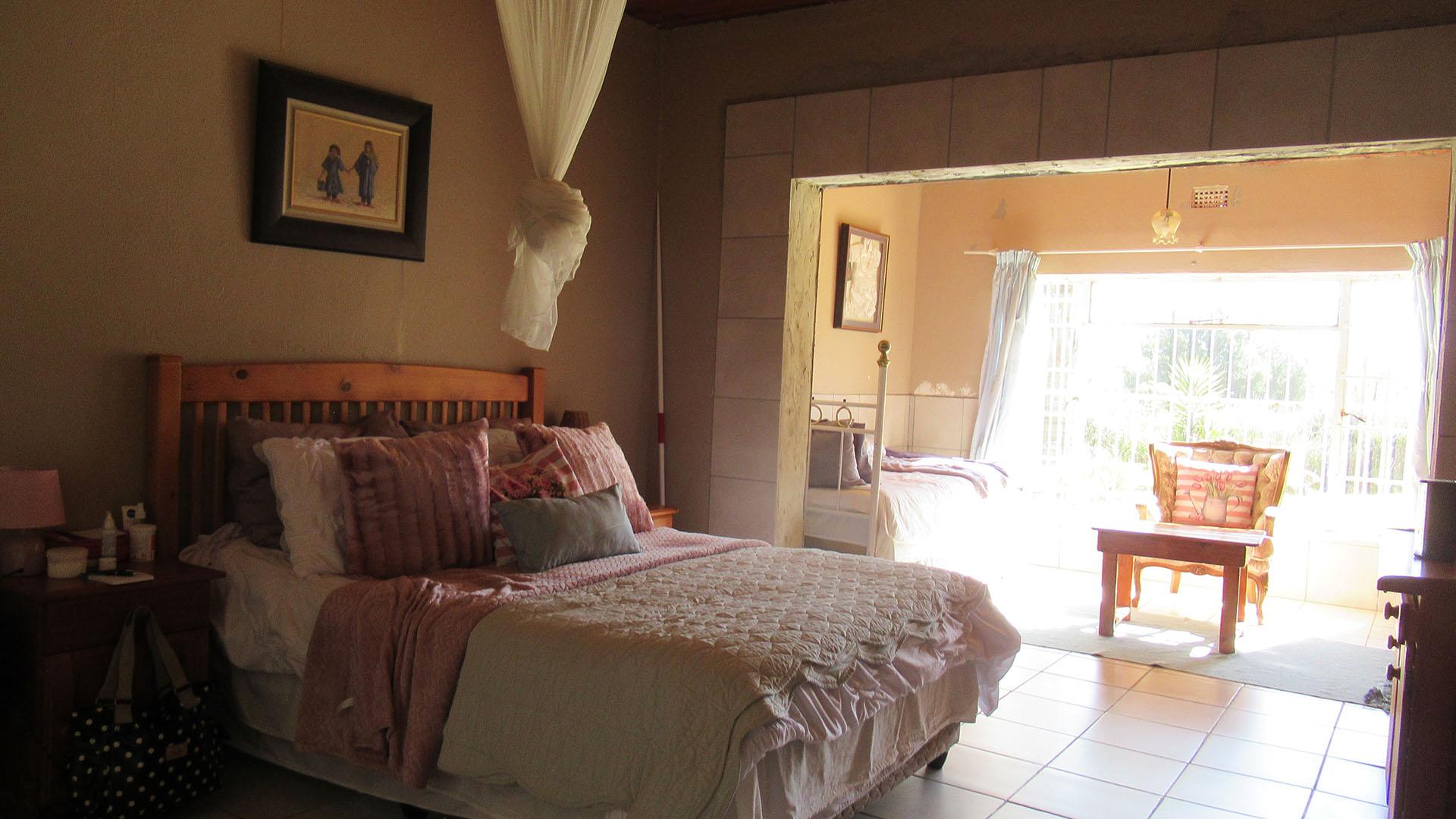 Bed Room 3 - 28 square meters of property in Randfontein