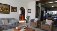 Lounges - 23 square meters of property in Randfontein