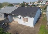 Front View of property in Caneside