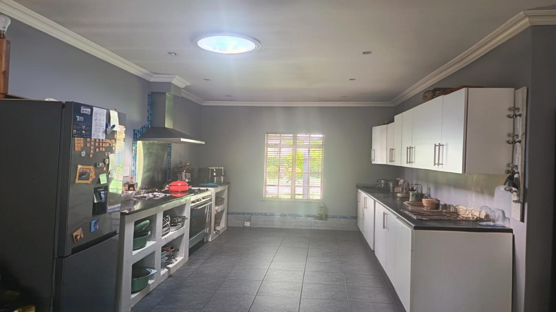 Kitchen of property in Harrismith