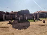 Front View of property in Vosloorus