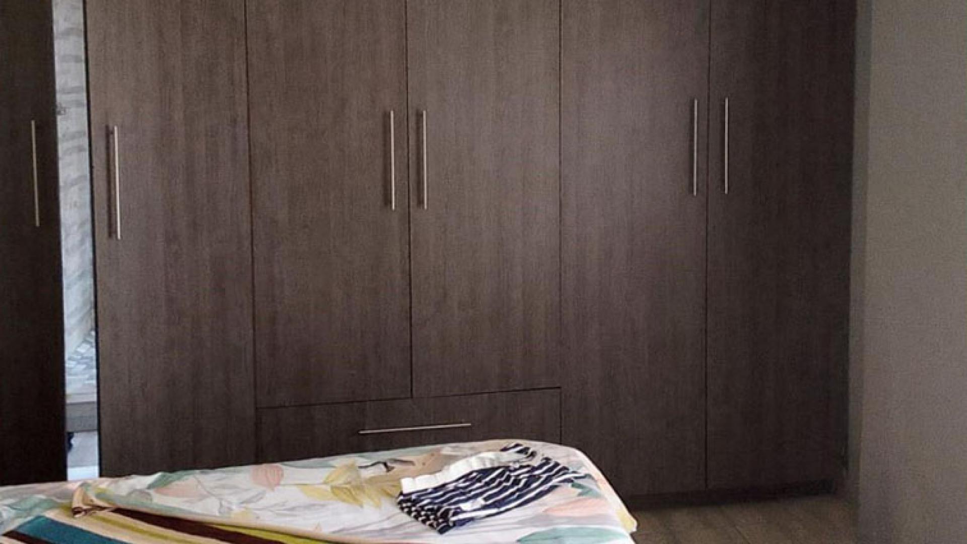 Main Bedroom - 13 square meters of property in Lakeside - (Vereeniging)