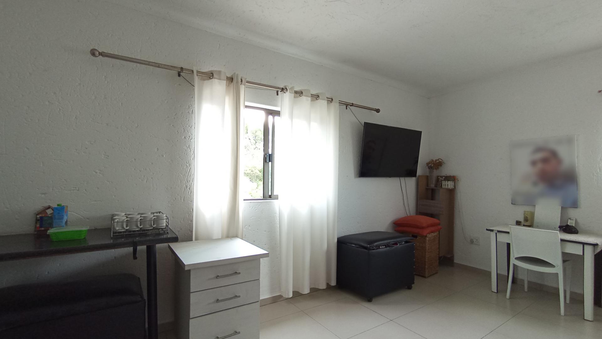 Bed Room 5+ - 146 square meters of property in Buccleuch