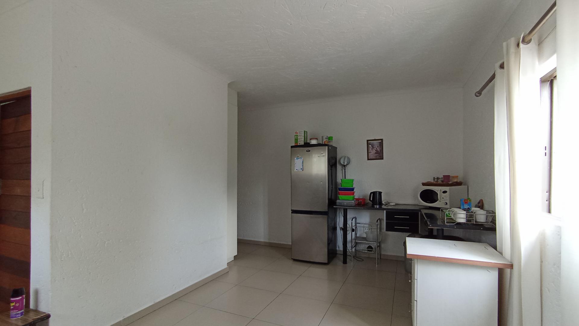 Bed Room 5+ - 146 square meters of property in Buccleuch