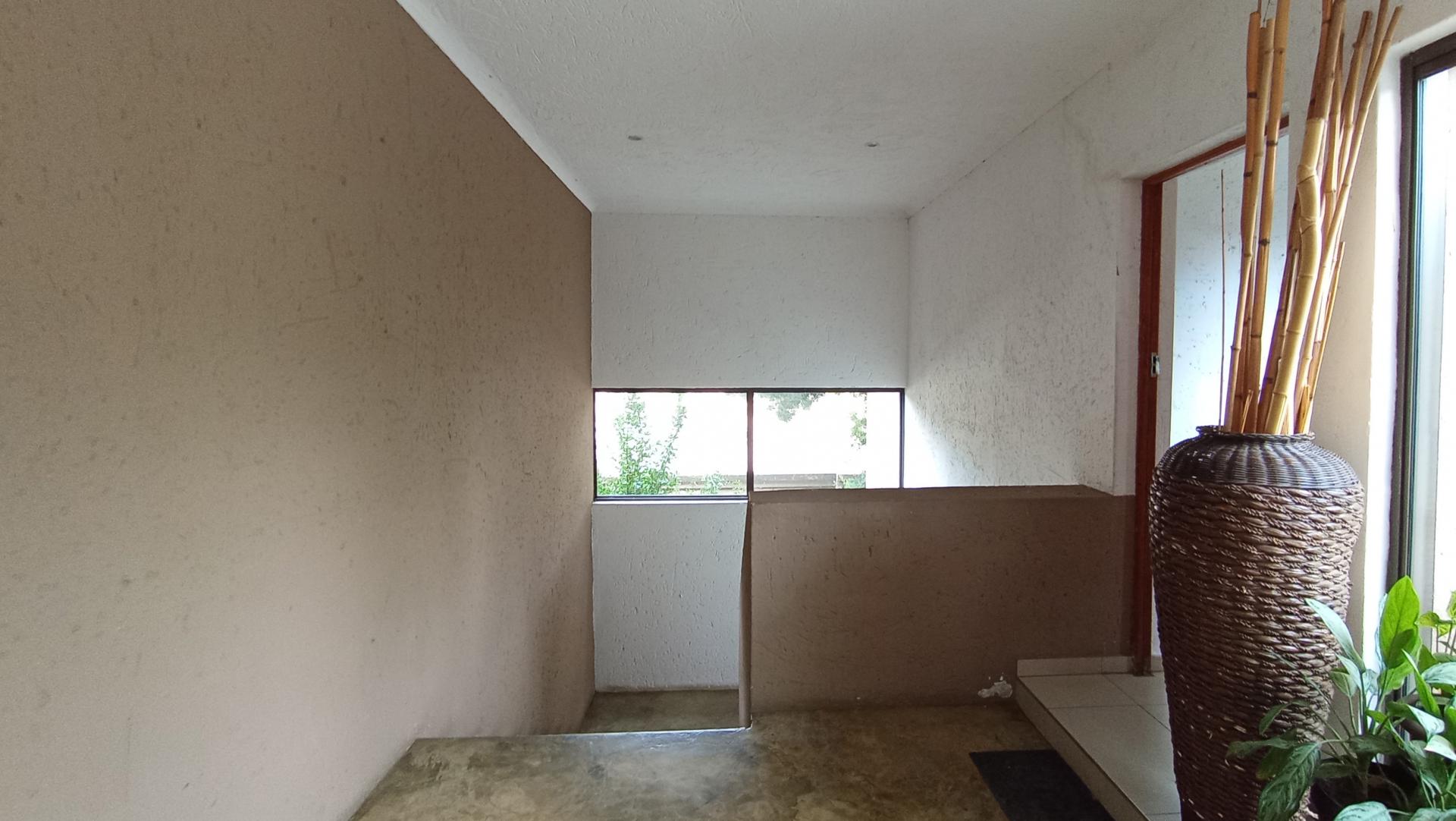 Spaces - 99 square meters of property in Buccleuch