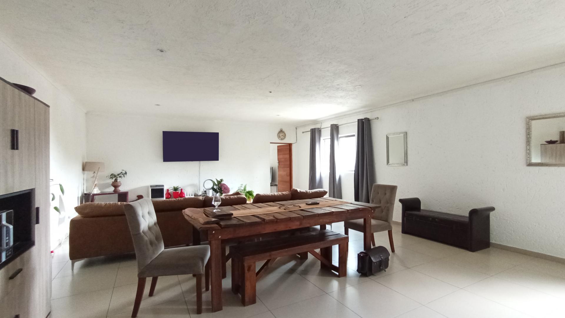 Dining Room - 26 square meters of property in Buccleuch