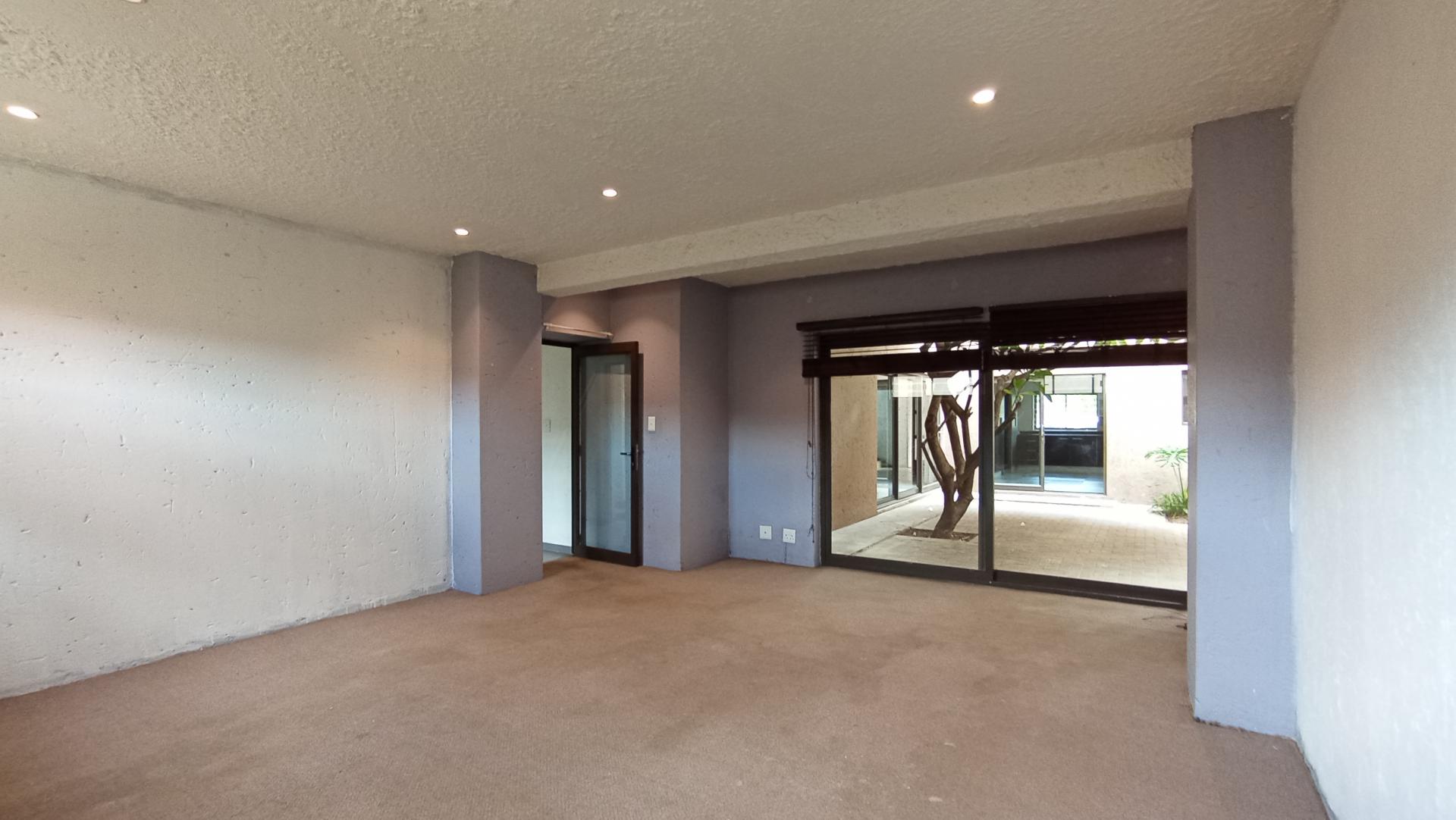 Main Bedroom - 41 square meters of property in Buccleuch