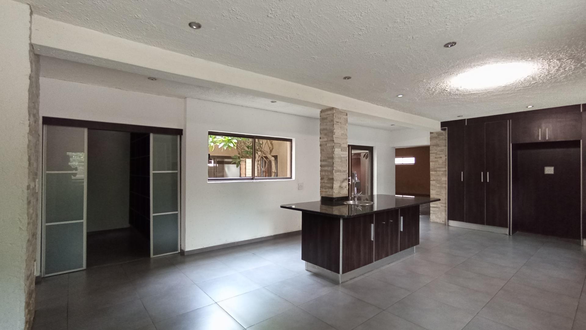 Kitchen - 93 square meters of property in Buccleuch