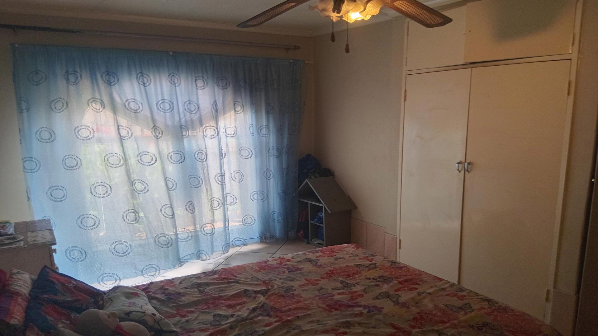 Bed Room 2 of property in Danville