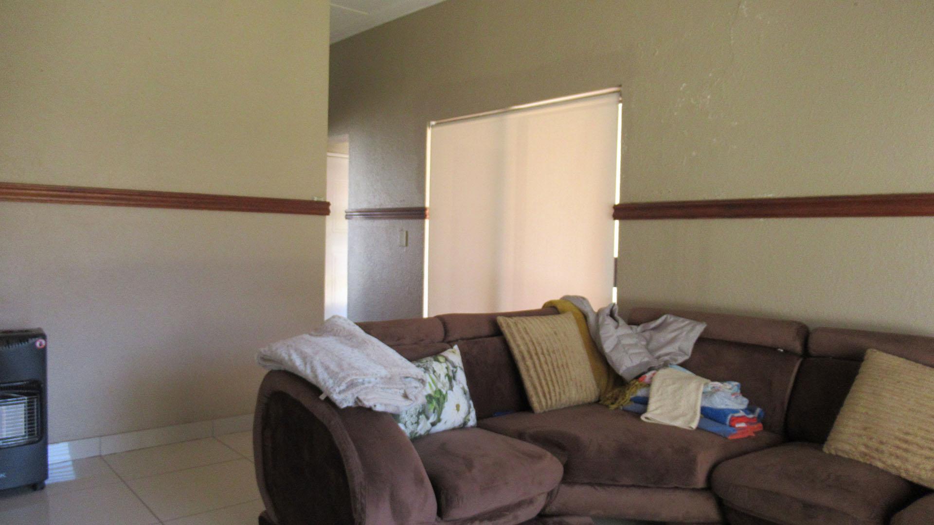 TV Room - 22 square meters of property in Noordhang