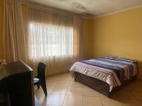Bed Room 2 of property in Roodepoort