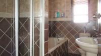 Bathroom 1 - 4 square meters of property in Florida