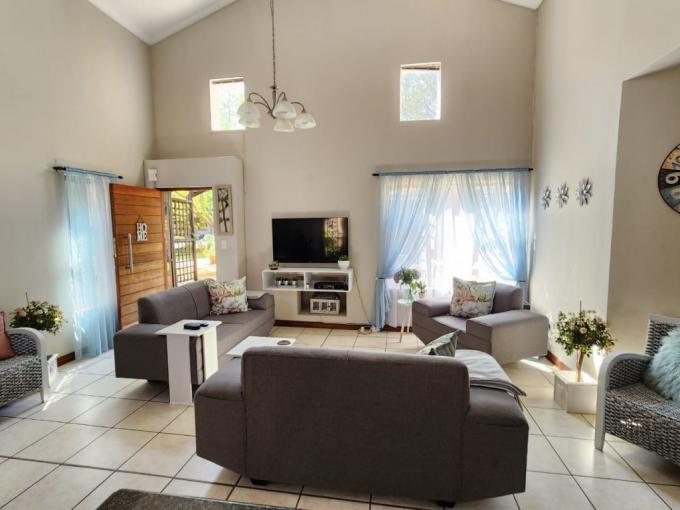 2 Bedroom House for Sale For Sale in Waterval East - MR619369
