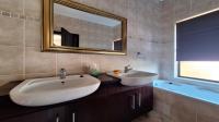 Bathroom 1 of property in Port Zimbali
