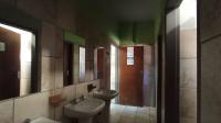 Bathroom 1 - 15 square meters of property in Hurst Hill