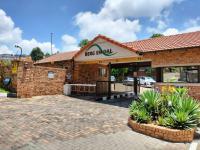 3 Bedroom 2 Bathroom Simplex for Sale for sale in Northcliff