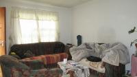 Lounges - 15 square meters of property in Fleurhof