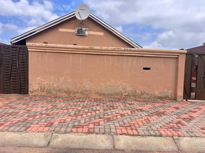 Standard Bank SIE Sale In Execution House for Sale in Dobsonville - MR619485