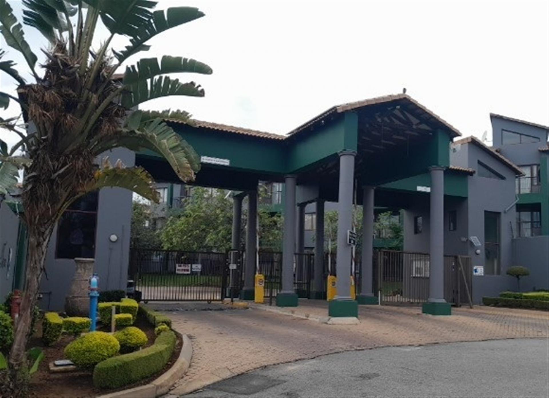 Front View of property in Honeydew
