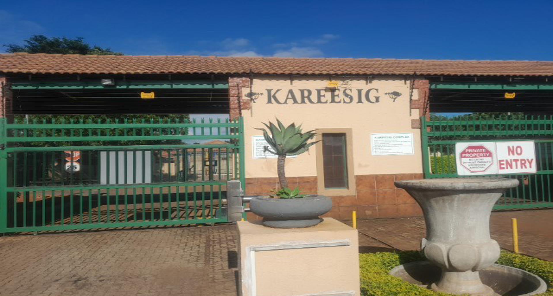 Front View of property in Hesteapark