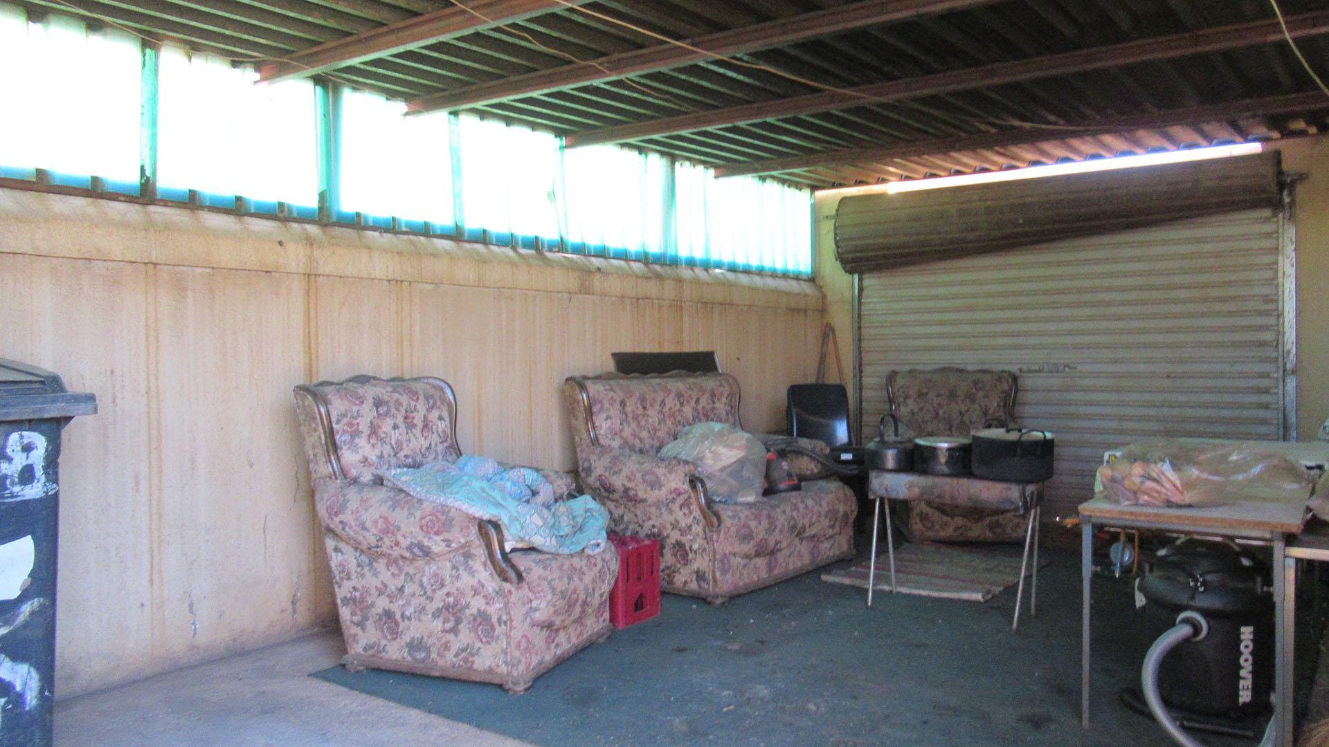 Spaces - 41 square meters of property in Protea Glen