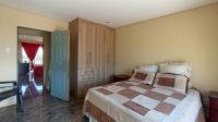 Bed Room 3 - 15 square meters of property in Rietvlei View Country Estates