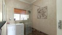 Bathroom 1 - 8 square meters of property in Blairgowrie