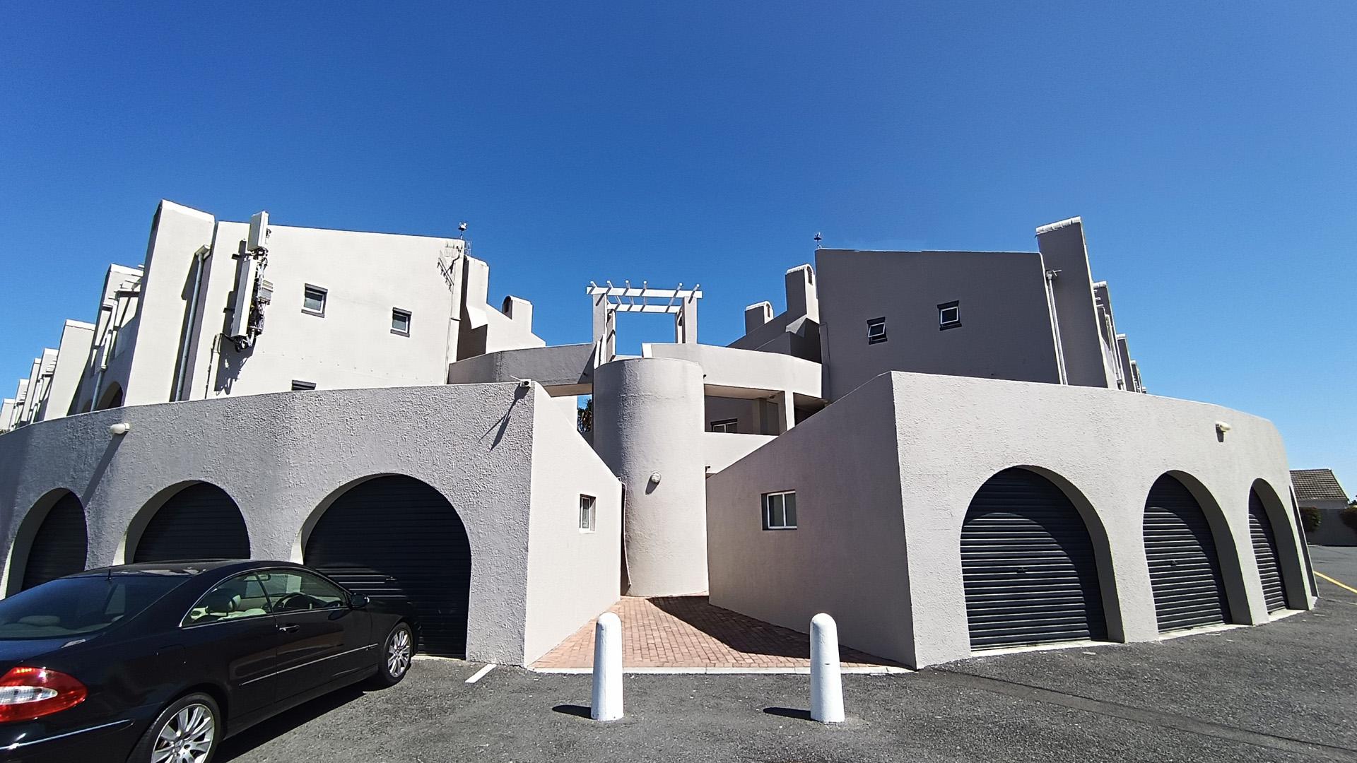 Front View of property in Blouberg Sands