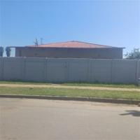 Front View of property in Krugersdorp