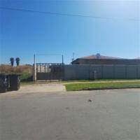 Front View of property in Krugersdorp