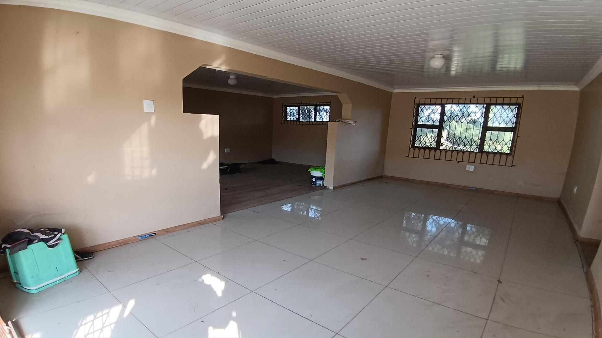 Lounges of property in East London
