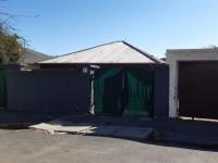 Front View of property in Orange Grove