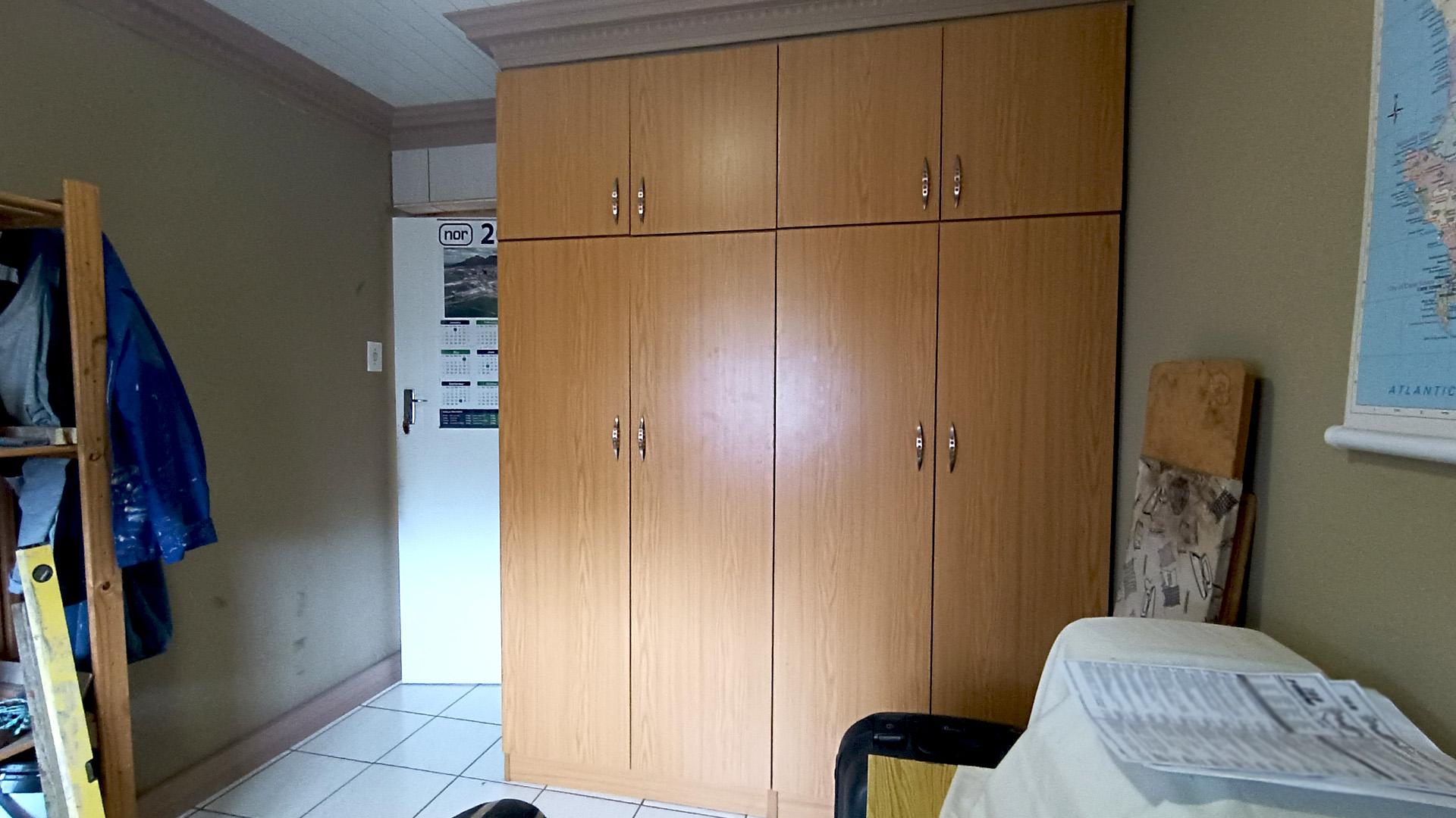 Bed Room 3 - 12 square meters of property in Lansdowne