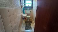 Guest Toilet - 3 square meters of property in Yorkshire Estate