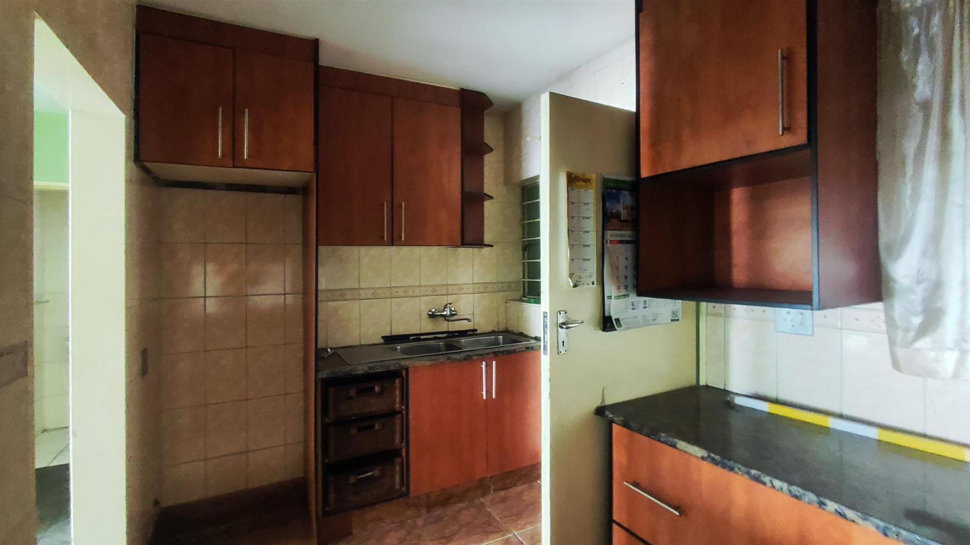 Kitchen - 11 square meters of property in Benoni