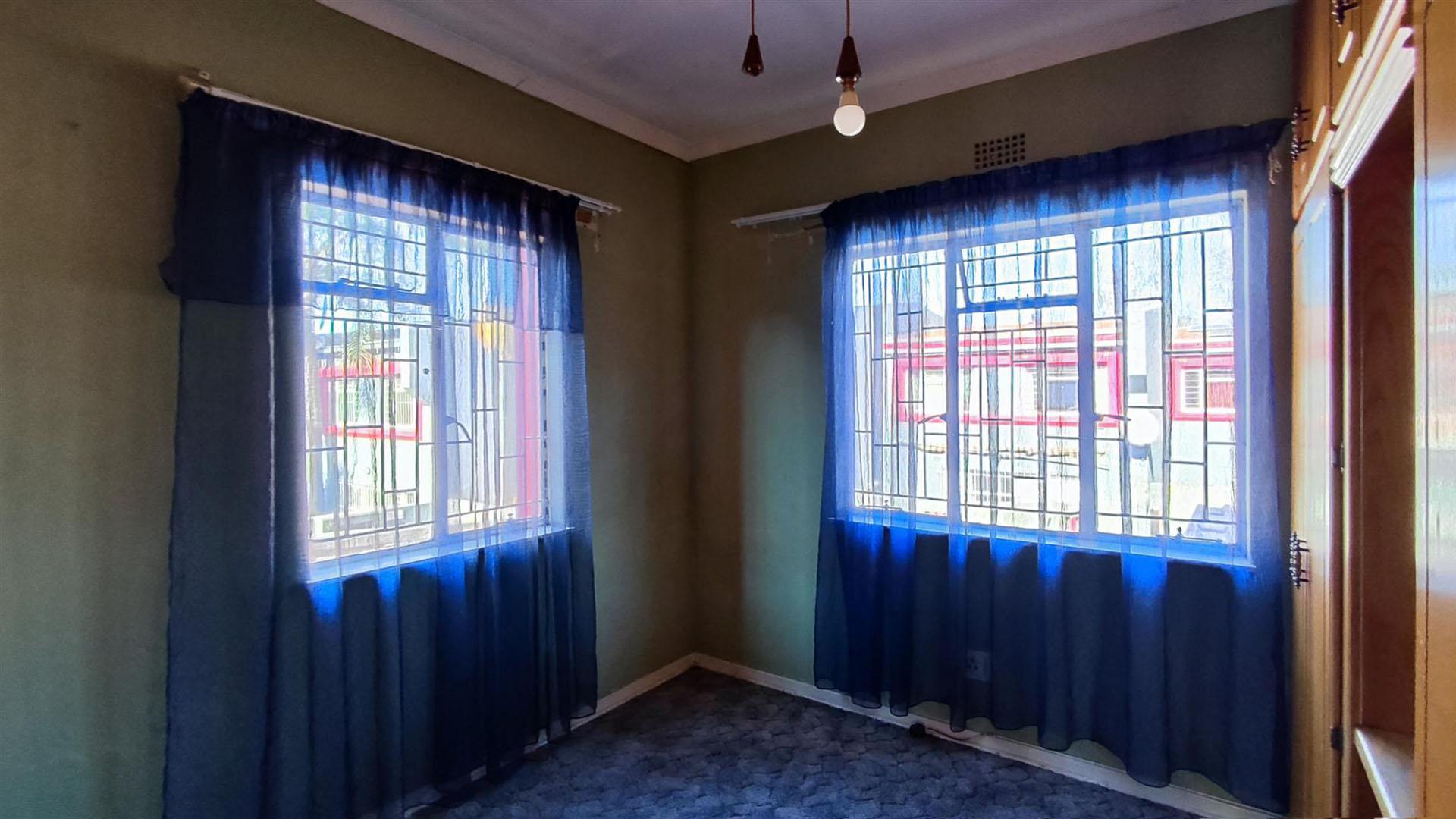 Bed Room 2 - 12 square meters of property in Benoni